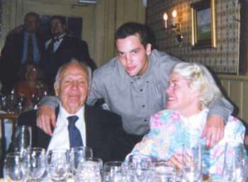 JimmyAndGAngG.jpg (12441 bytes)